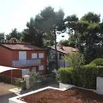 Apartments With A Parking Space Rovinj - 3393